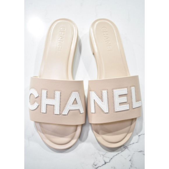 Chanel 23P Ivory White Leather CC Logo Letter Mules Slide Slip Sandal Flat 39 - Picture 8 of 12